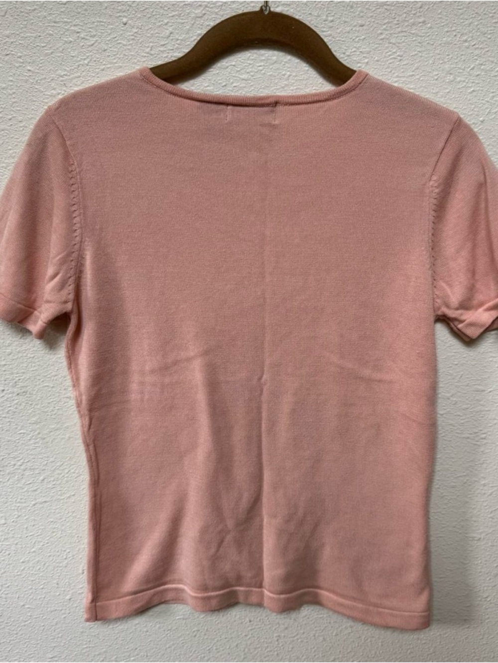 Liz Claiborne peach pink 100% silk tee - Picture 6 of 7